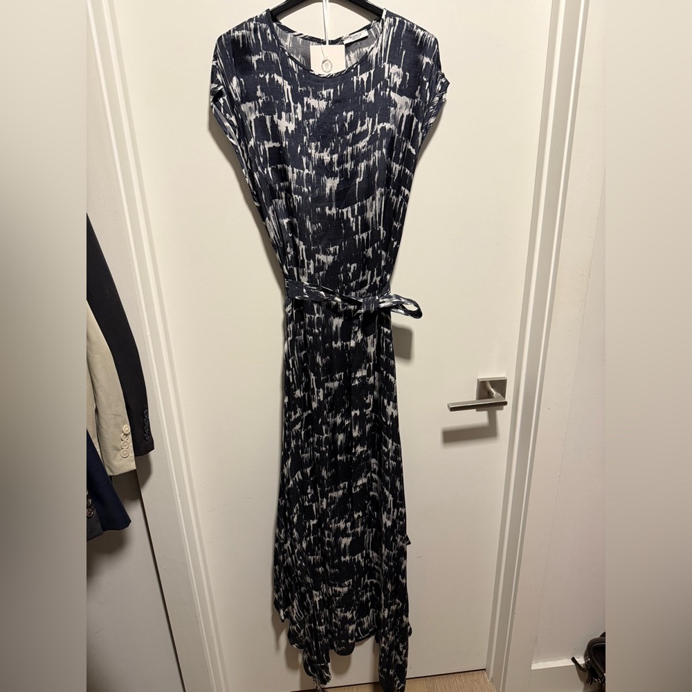 Peserico Dark Blue and White Abstract Maxi Dress, New w tag, Italy, IT 40, US 6
